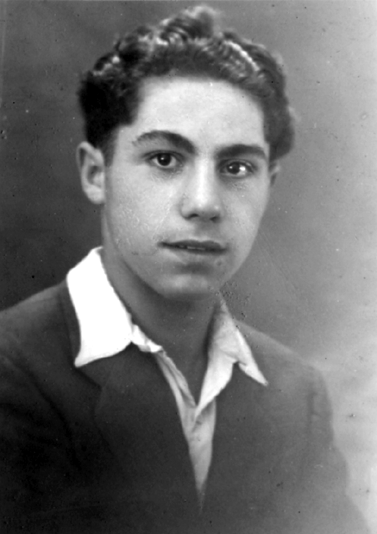 1945   Philip Lazowski