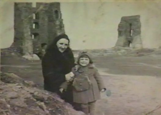 Rachel's sister (Razel) and niece (Sarale) in Nowogródek in 1936. They were killed in 1941.